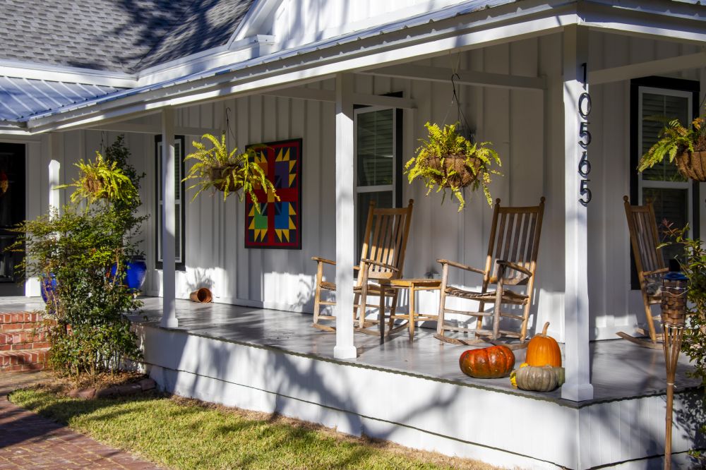 Cost of Front Porch Construction in Plymouth